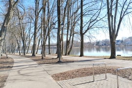 3-КОМНАТНАЯ КВАРТИРА С ВИДОМ НА ОЗЕРО.